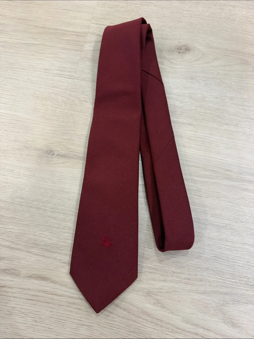 Christian Dior Men's Burgundy Solid Tie - Classic Business Style